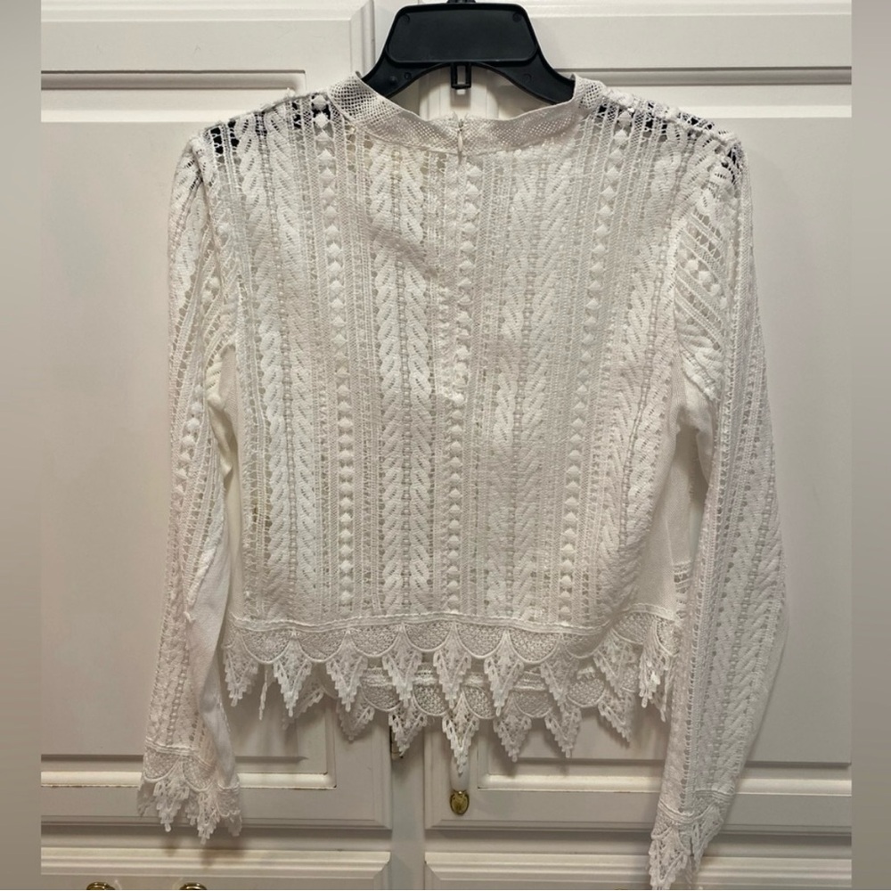 J.O.A. White Lace Blouse - Picture 4 of 7